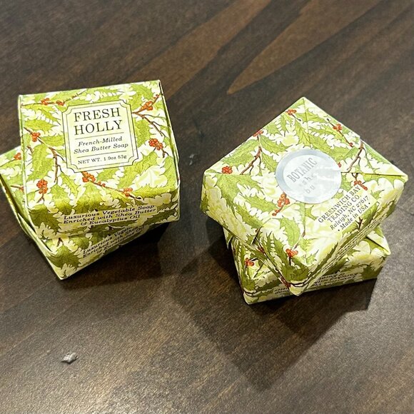 NWT Greenwich Bay Trading Co. - Set of 4 Fresh Holly Shea Butter 1.90 oz Soaps - Picture 1 of 3